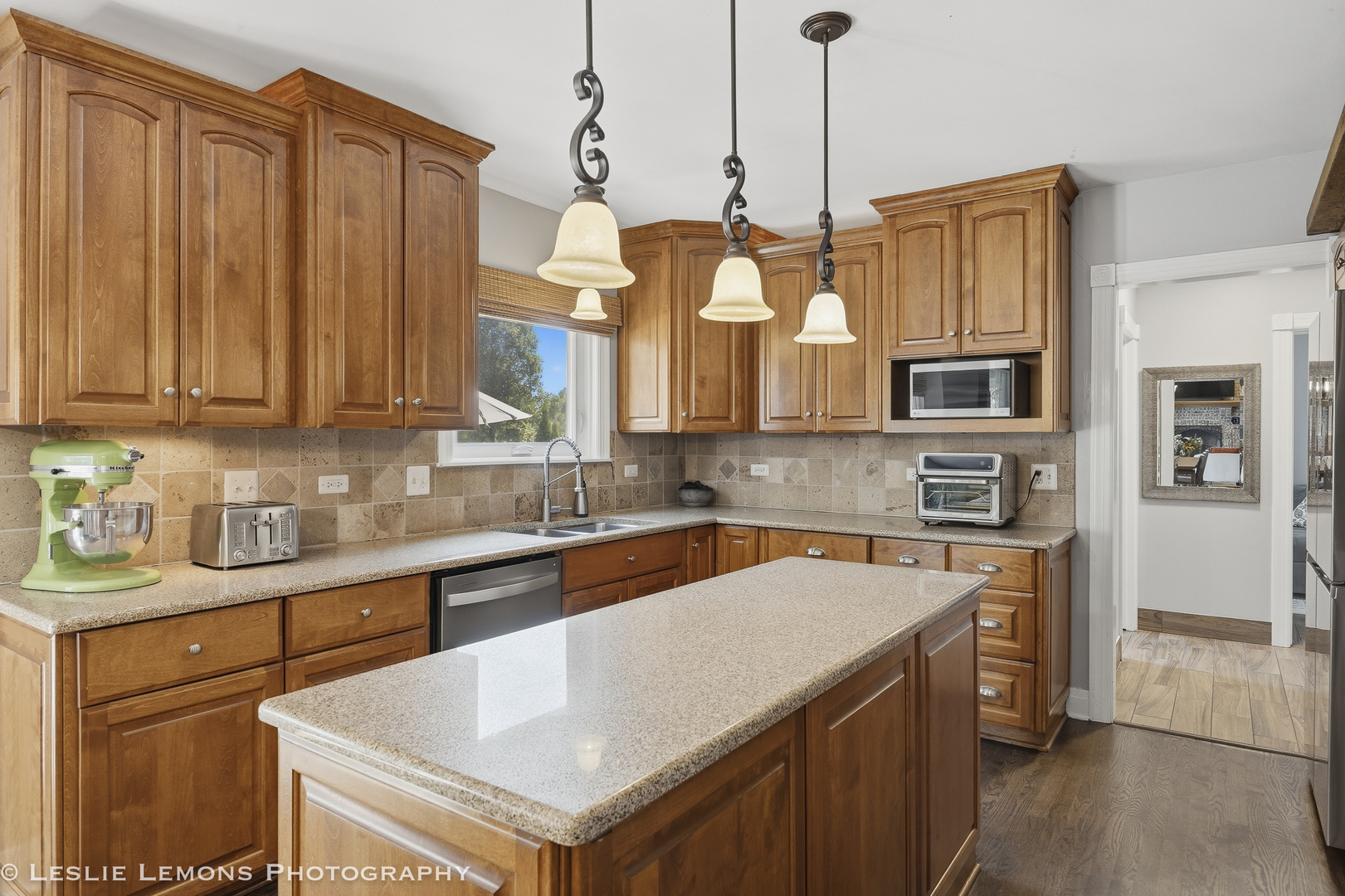 386 Hoyer Court, Naperville, IL 60565
