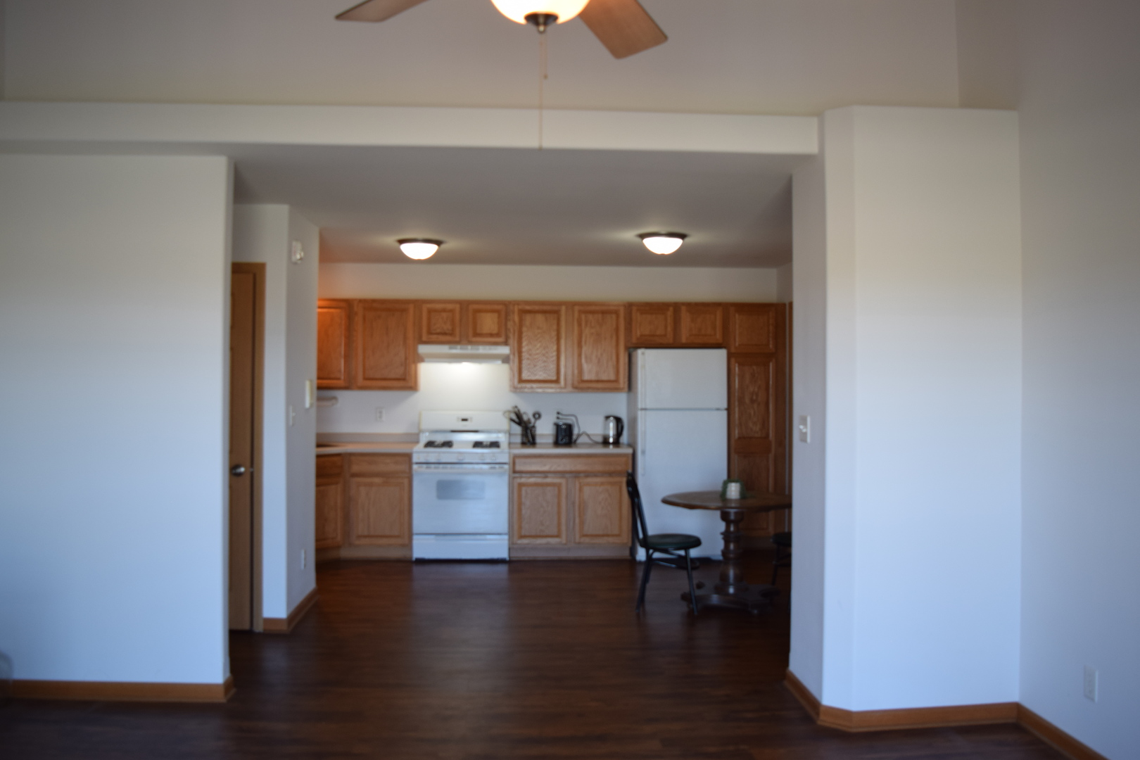 565 N Strack Street #302, Cortland, IL 60112