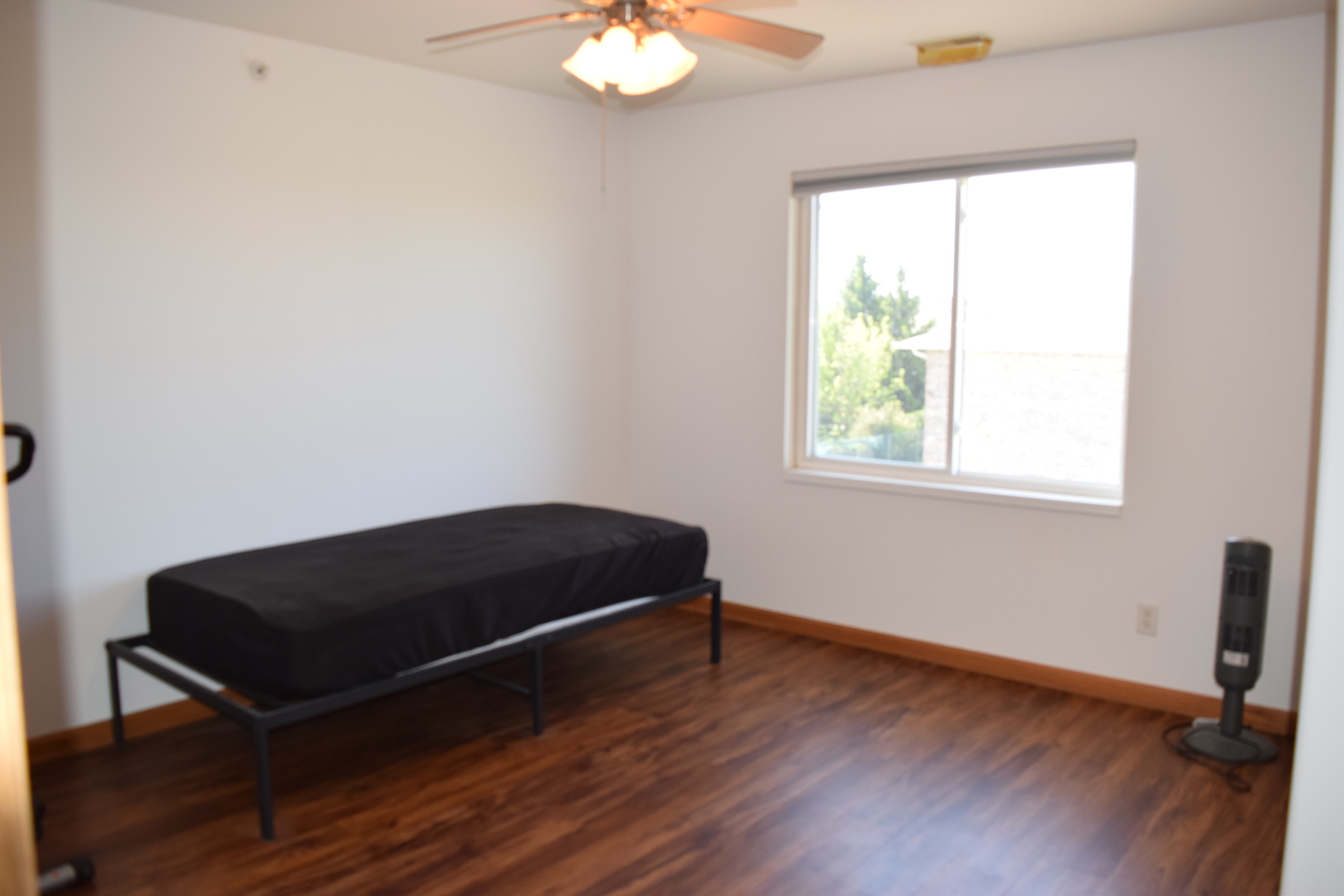 565 N Strack Street #302, Cortland, IL 60112