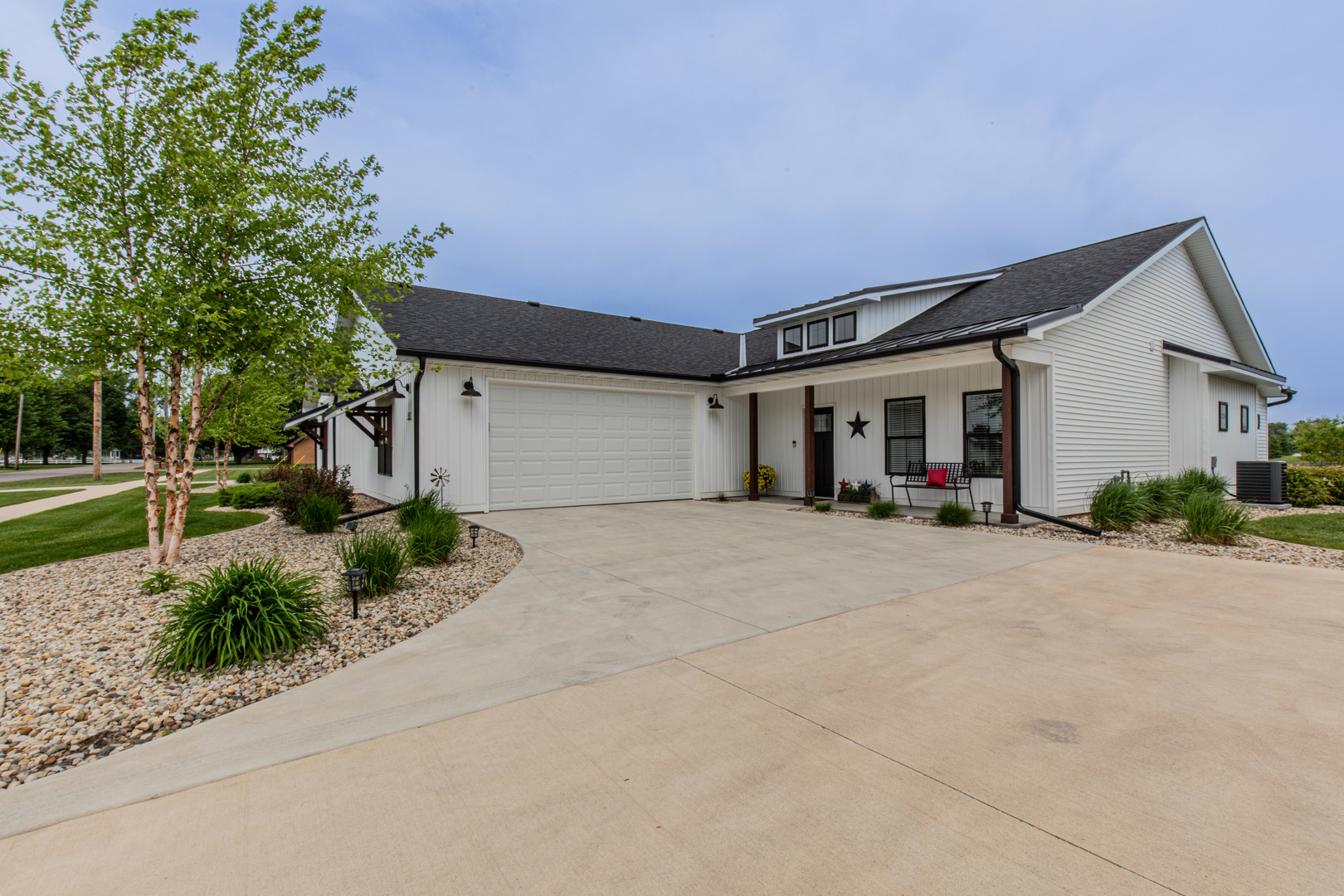 807 E Thompson Street, Princeton, IL 61356