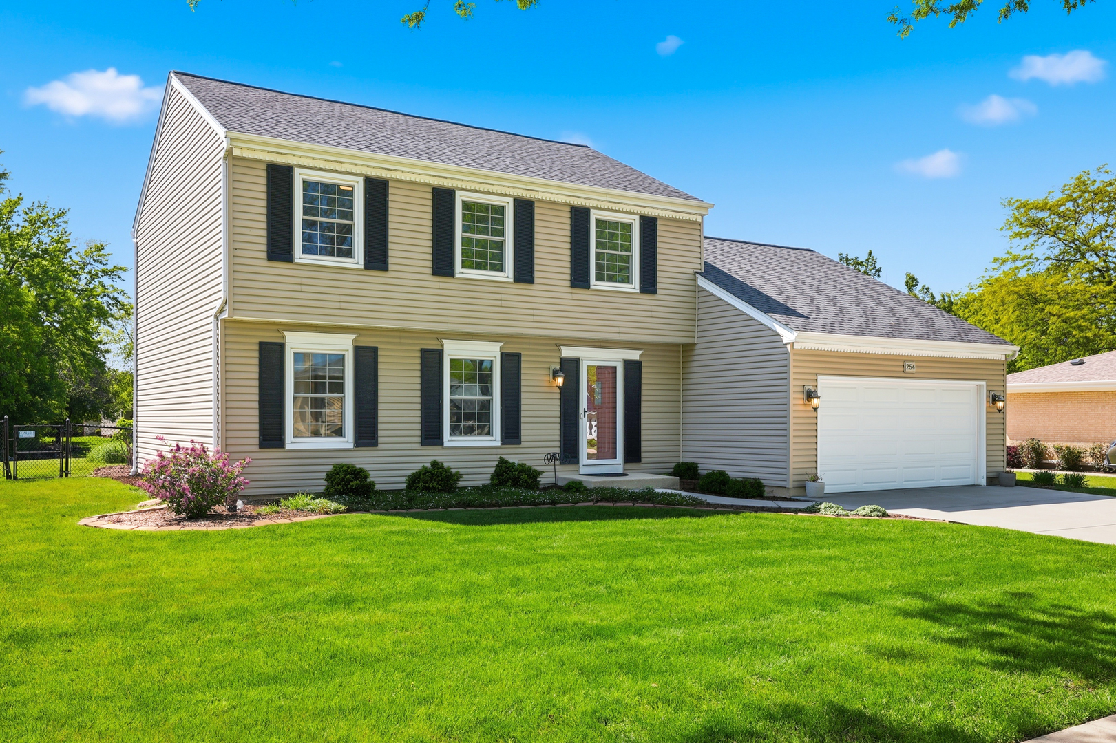 254 Woodville Lane, Schaumburg, IL 60193