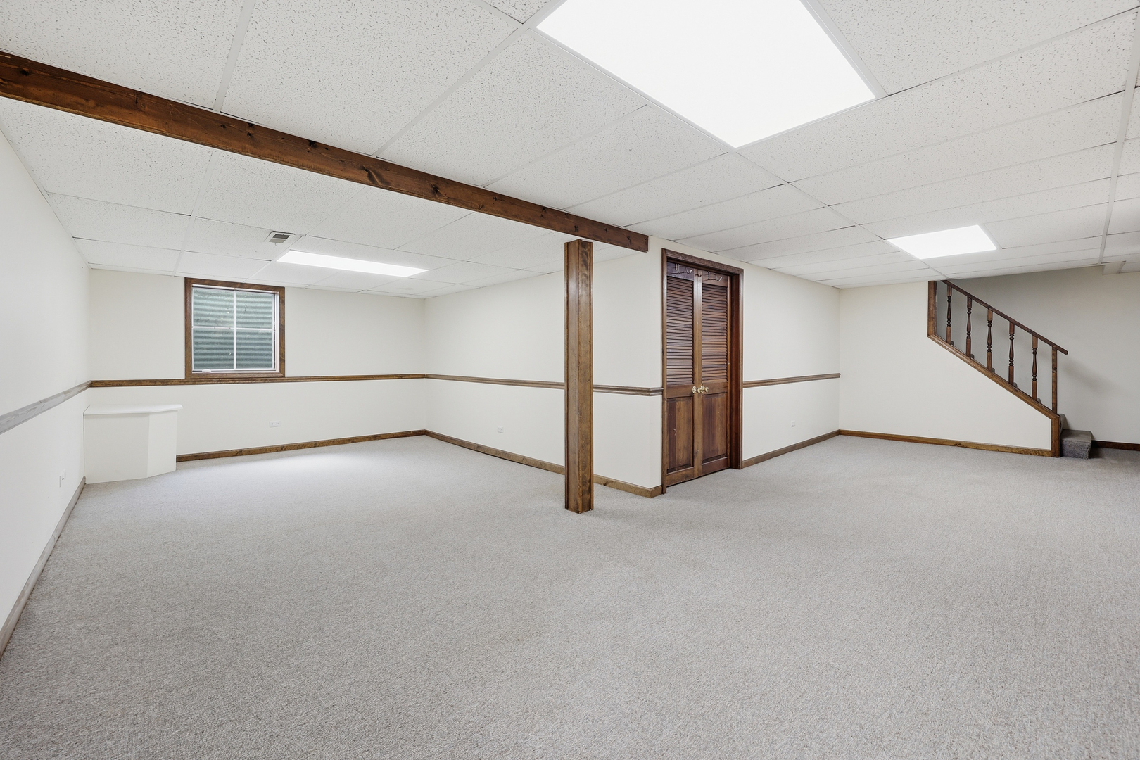 254 Woodville Lane, Schaumburg, IL 60193