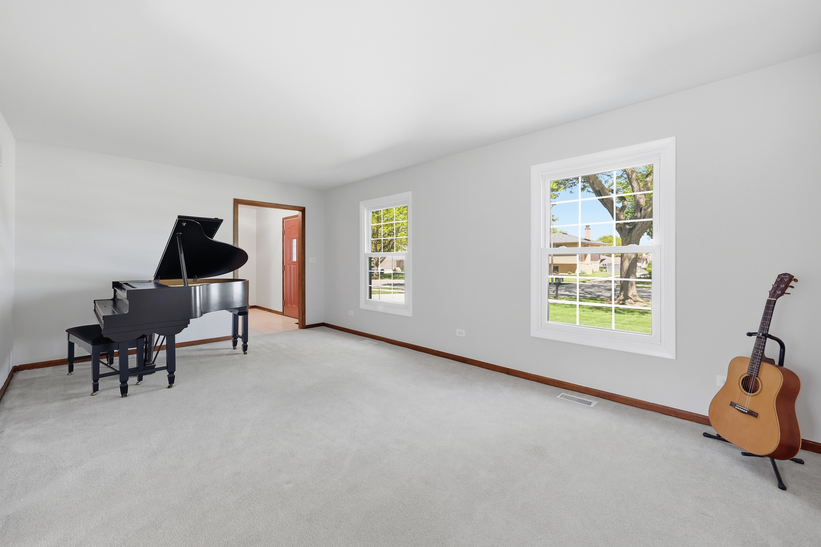 254 Woodville Lane, Schaumburg, IL 60193