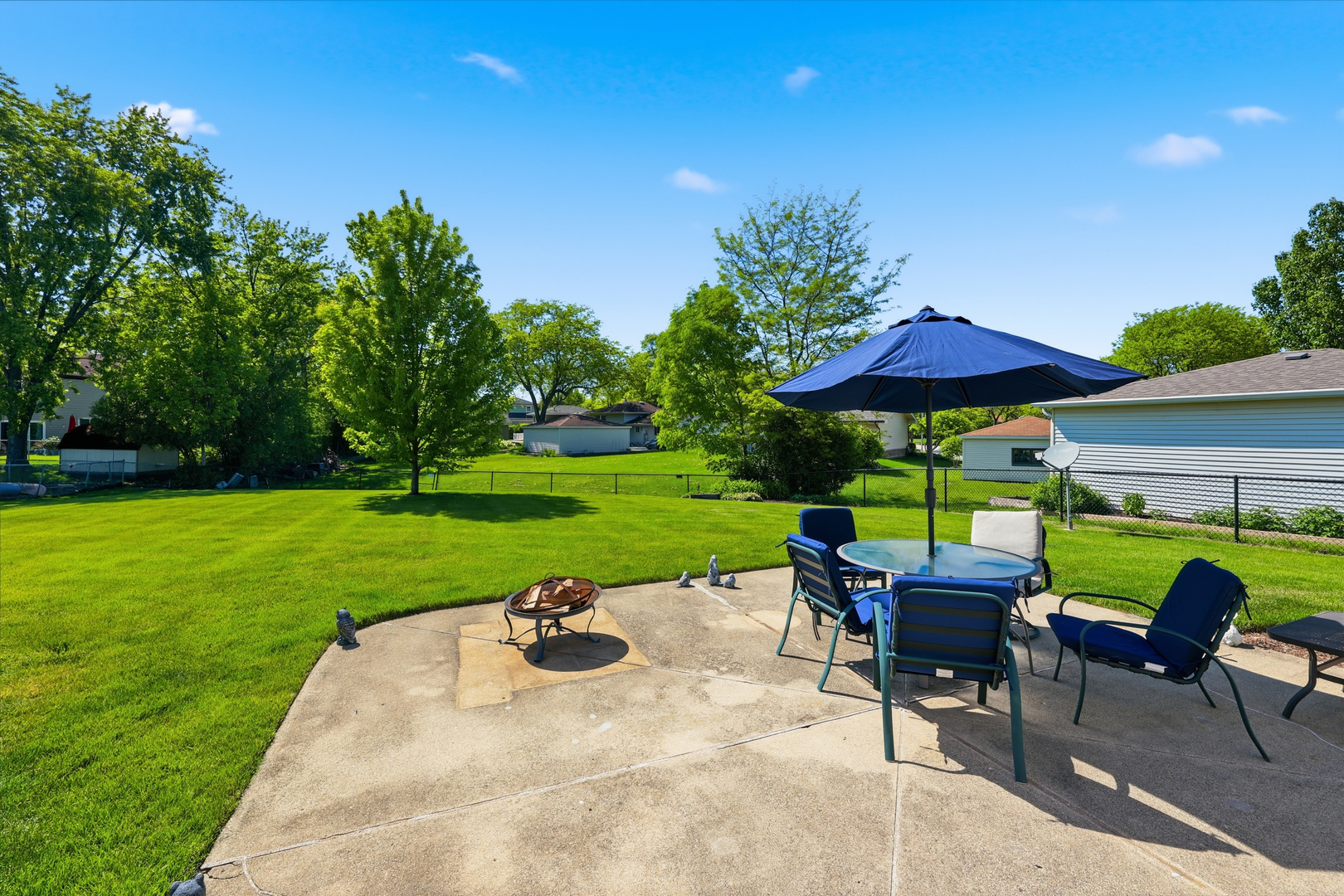 254 Woodville Lane, Schaumburg, IL 60193