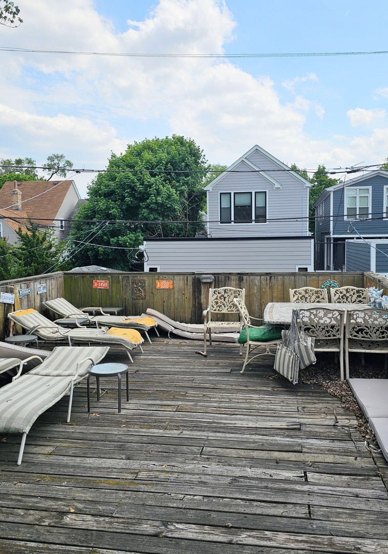 1965 W Berwyn Avenue, Chicago, IL 60640