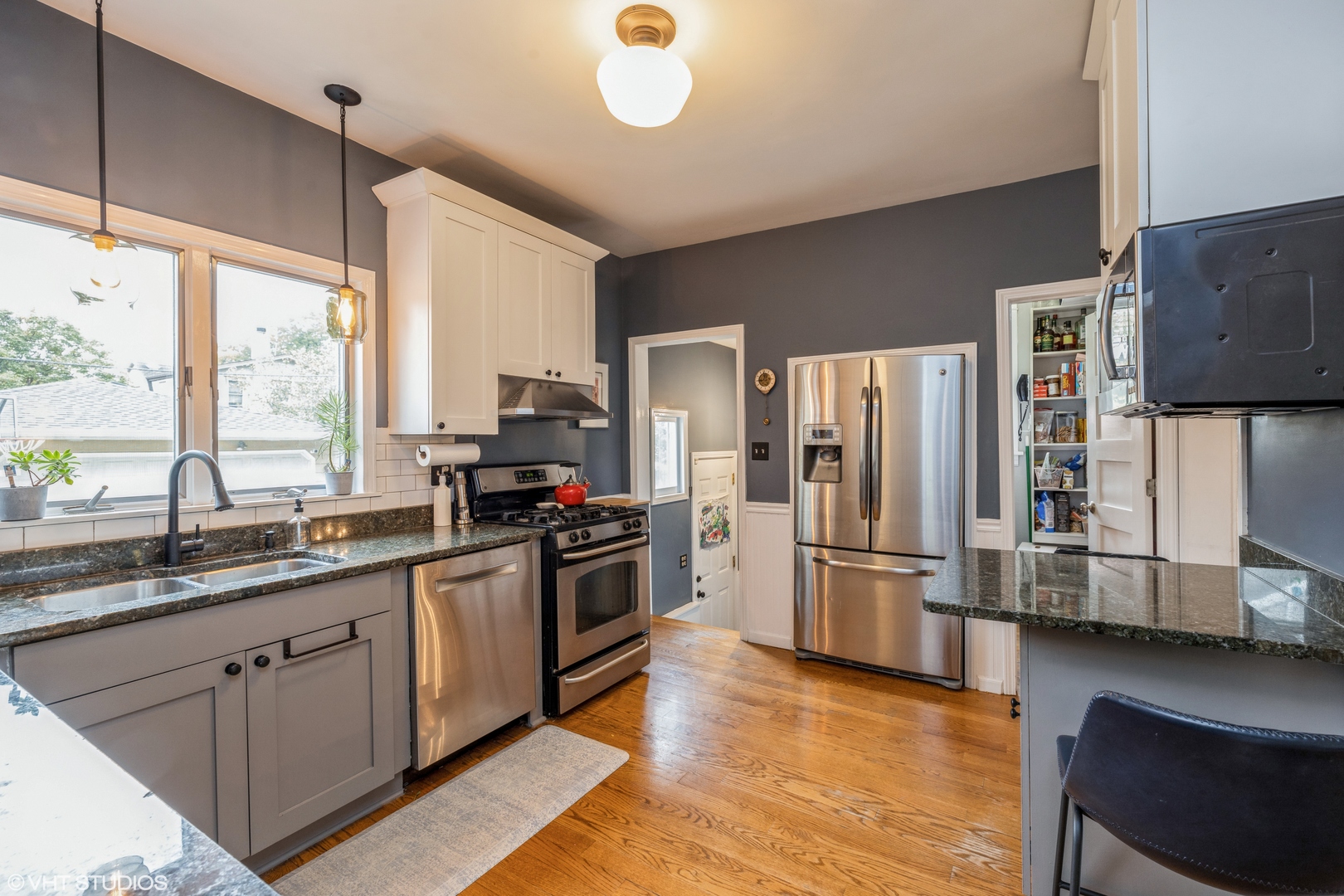 320 N Stone Avenue, La Grange Park, IL 60526