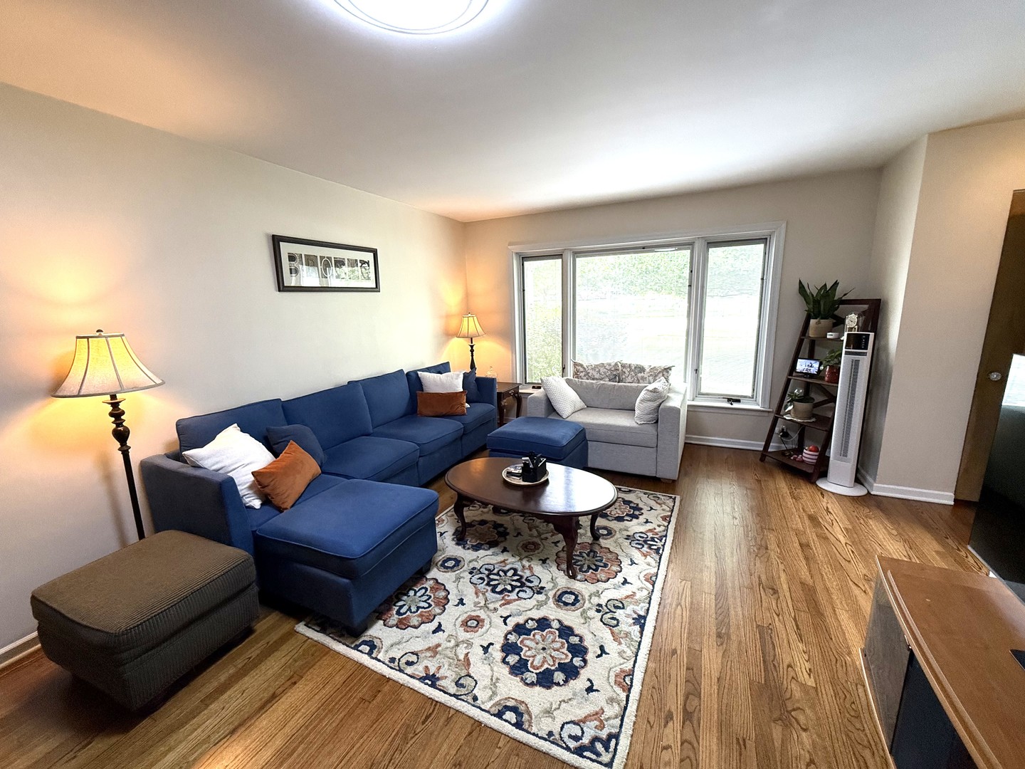 5224 Wolf Road, Western Springs, IL 60558