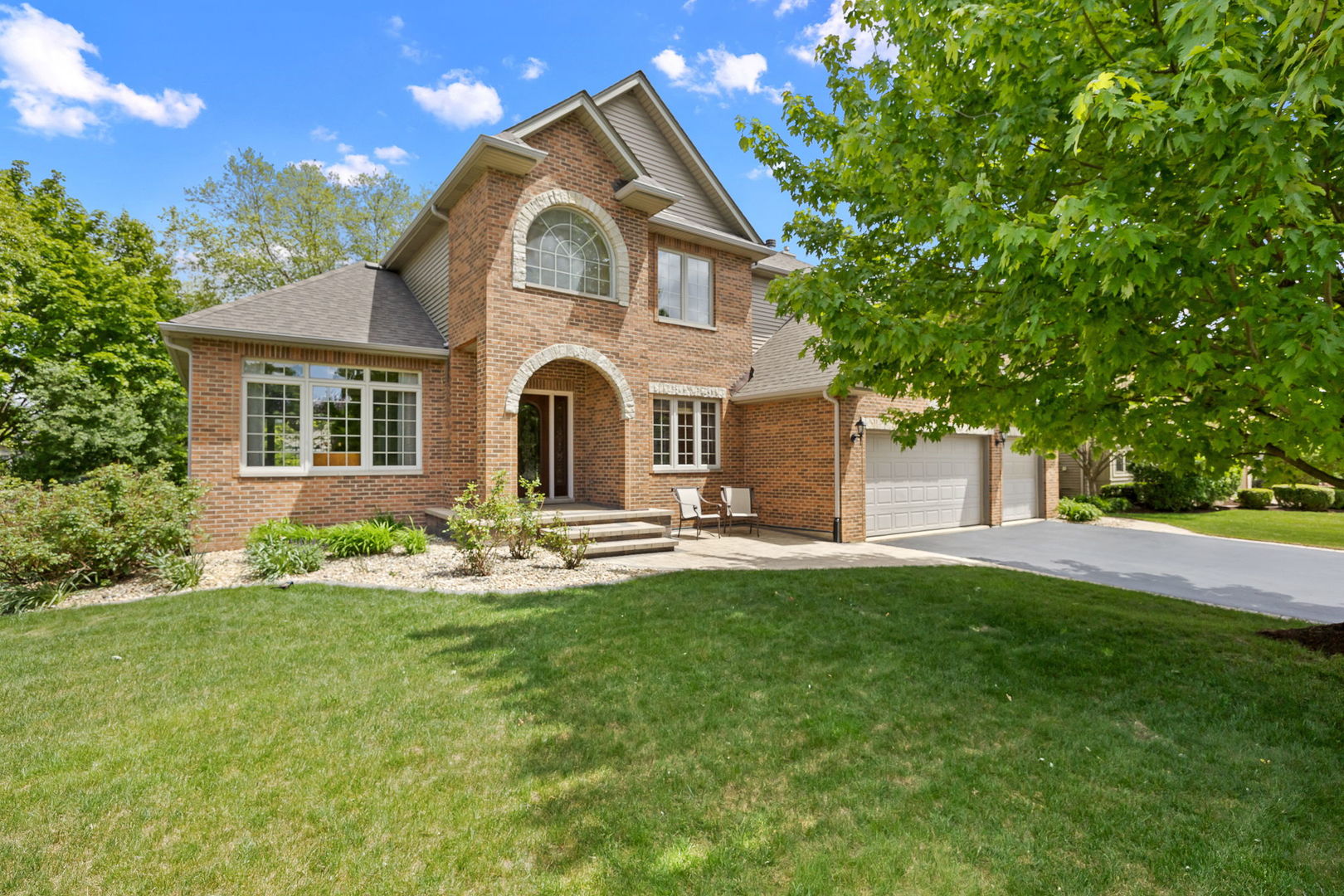 25831 Meadowland Circle, Plainfield, IL 60585