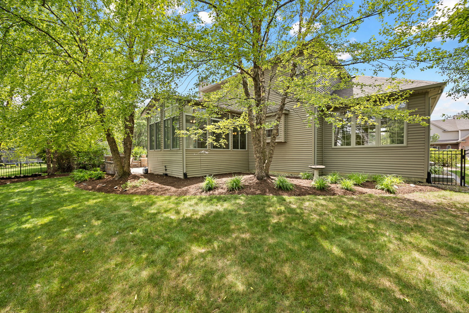 25831 Meadowland Circle, Plainfield, IL 60585