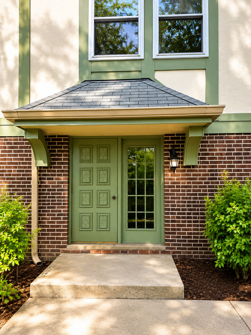 156 W Golf Road #E, Libertyville, IL 60048