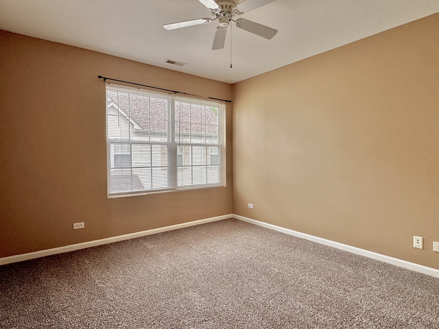 2905 STONEWATER Drive #2905, Naperville, IL 60564