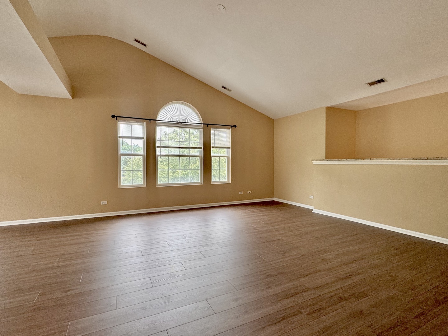 2905 STONEWATER Drive #2905, Naperville, IL 60564