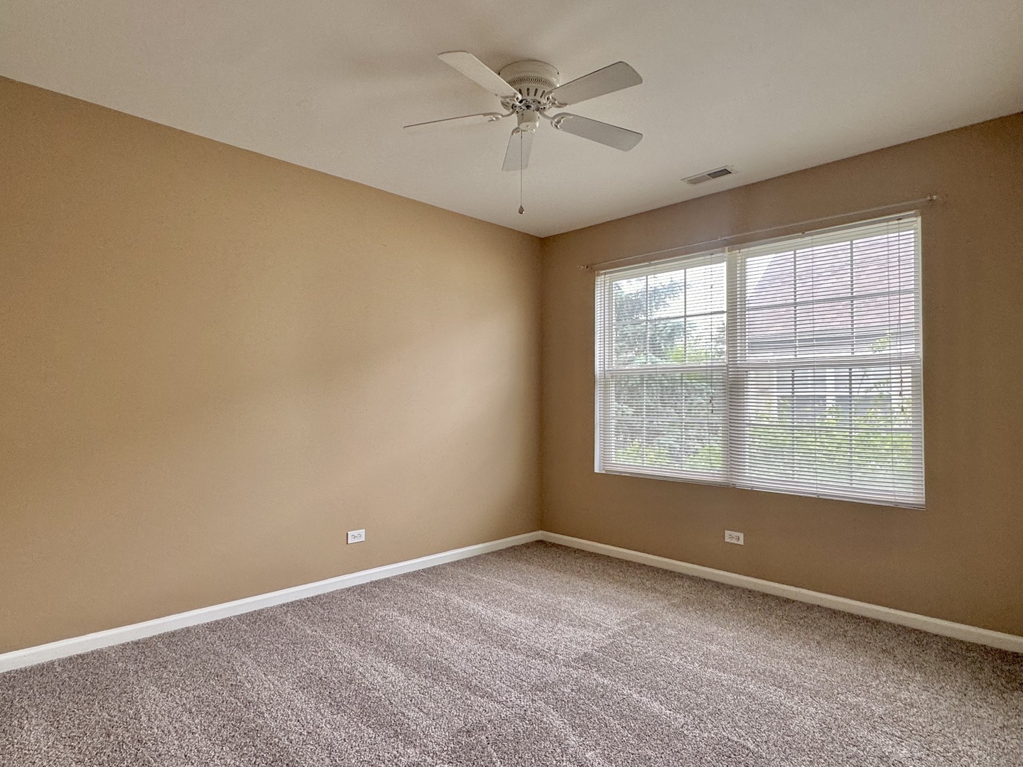 2905 STONEWATER Drive #2905, Naperville, IL 60564
