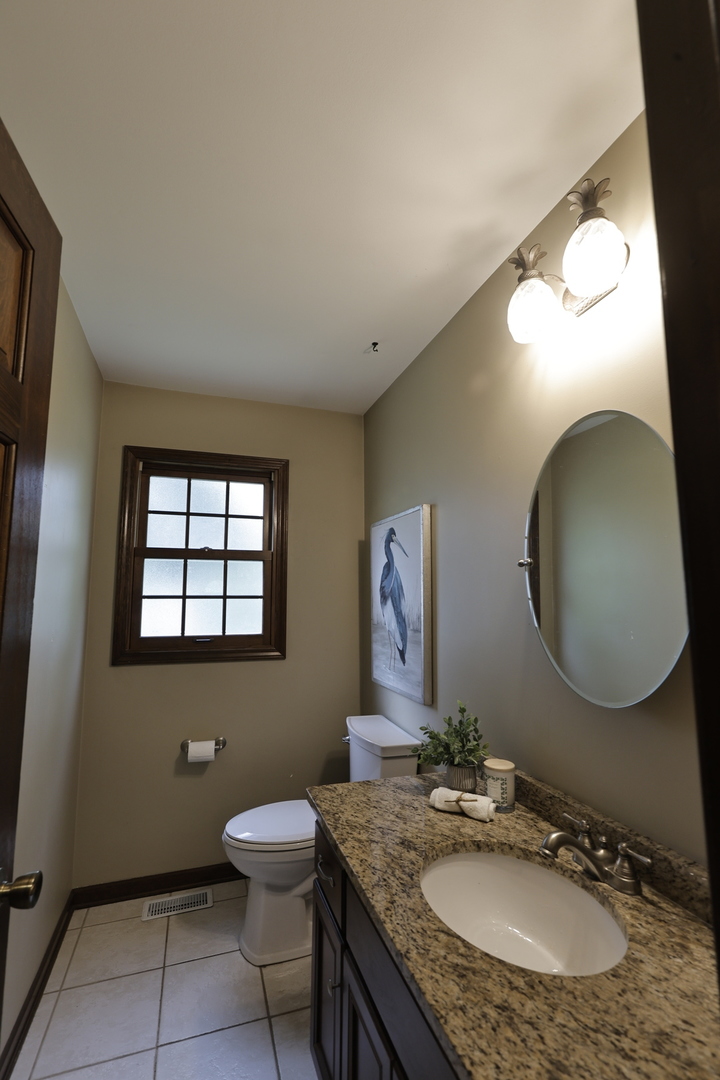2418 Flambeau Drive, Naperville, IL 60564