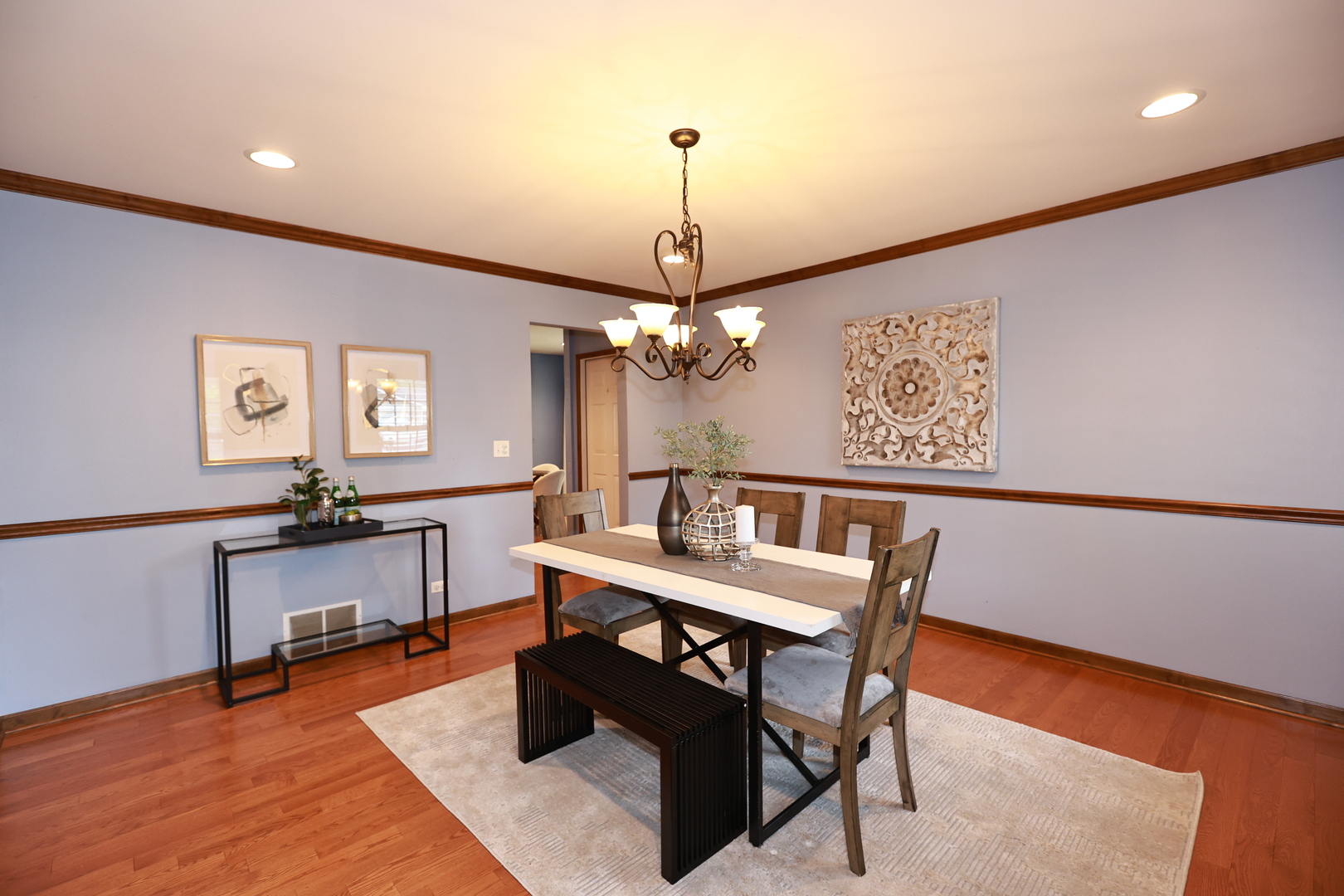 2418 Flambeau Drive, Naperville, IL 60564
