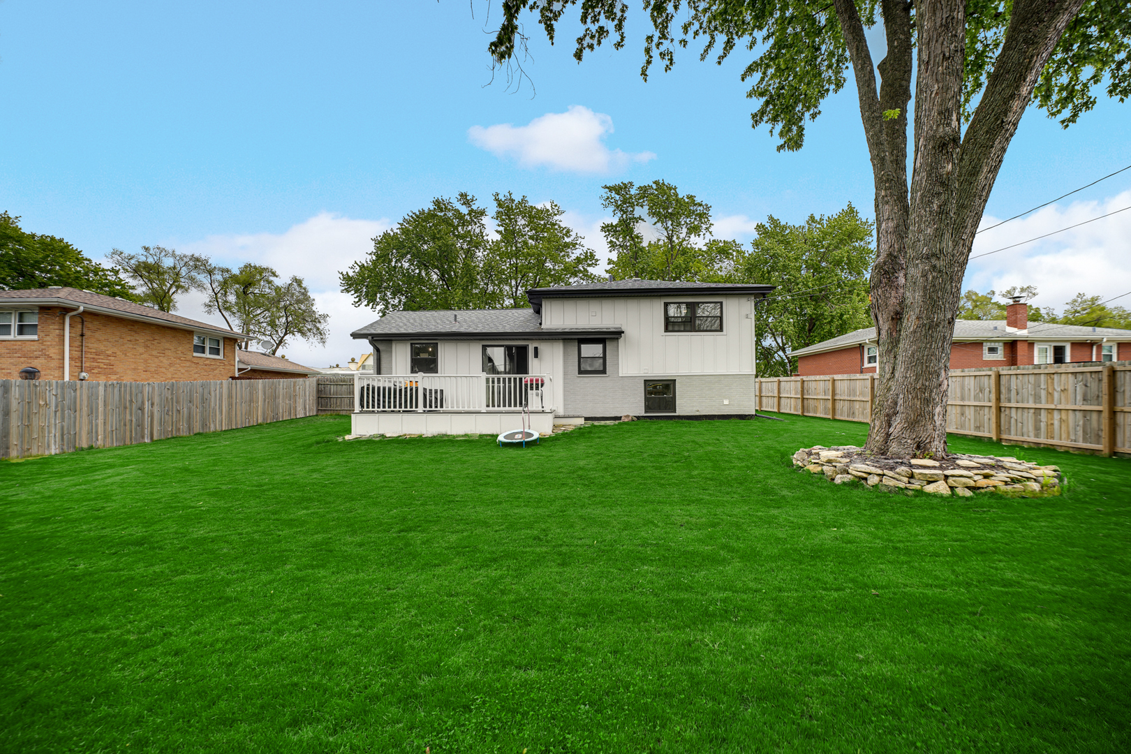 10324 S 81st Avenue, Palos Hills, IL 60465