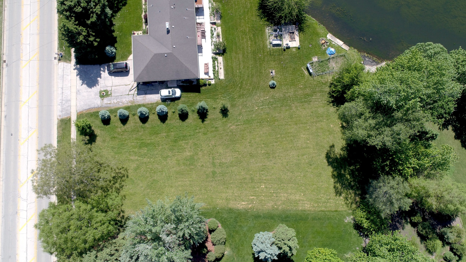 806 Plainfield Road, Downers Grove, IL 60516