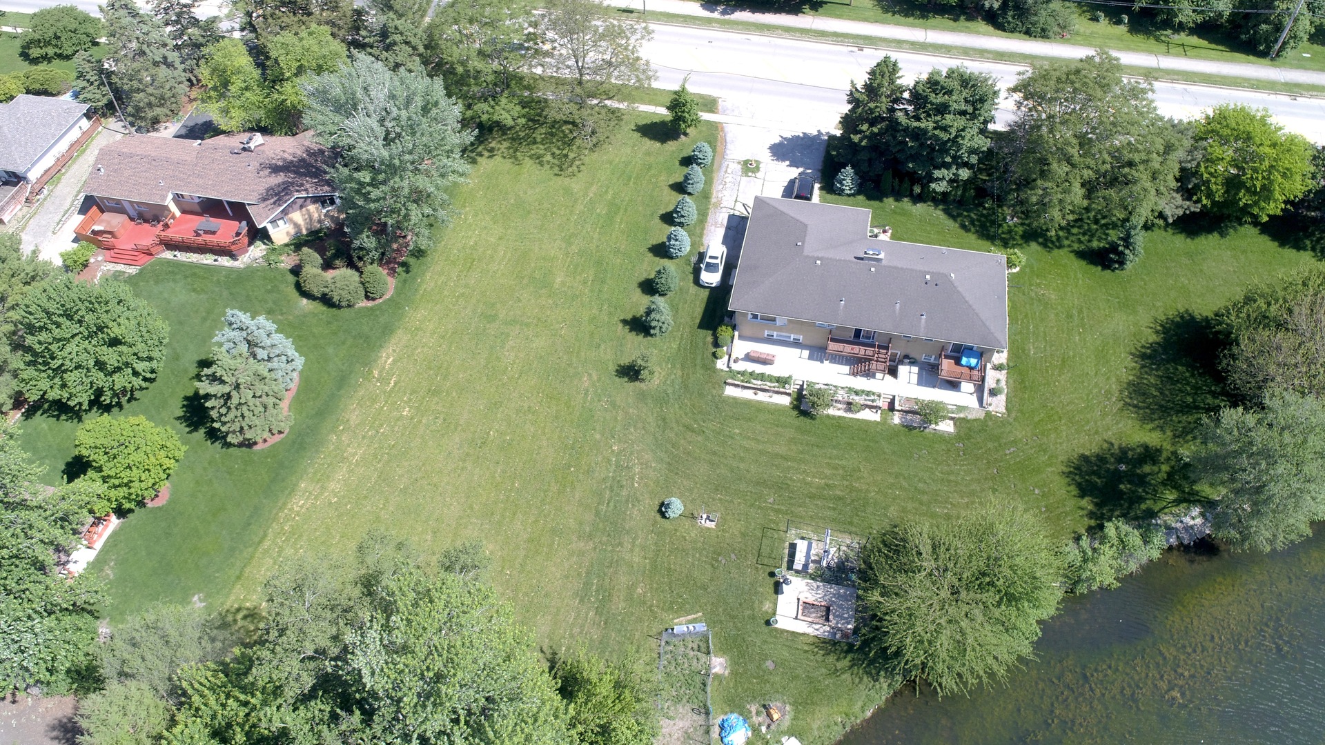 806 Plainfield Road, Downers Grove, IL 60516
