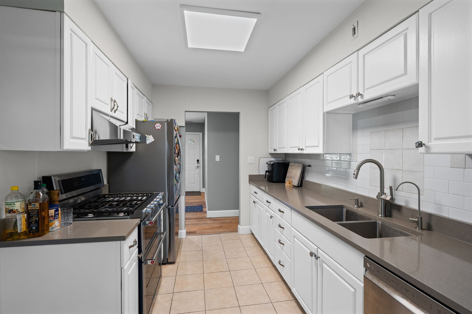 1011 Beverly Drive, Wheeling, IL 60090