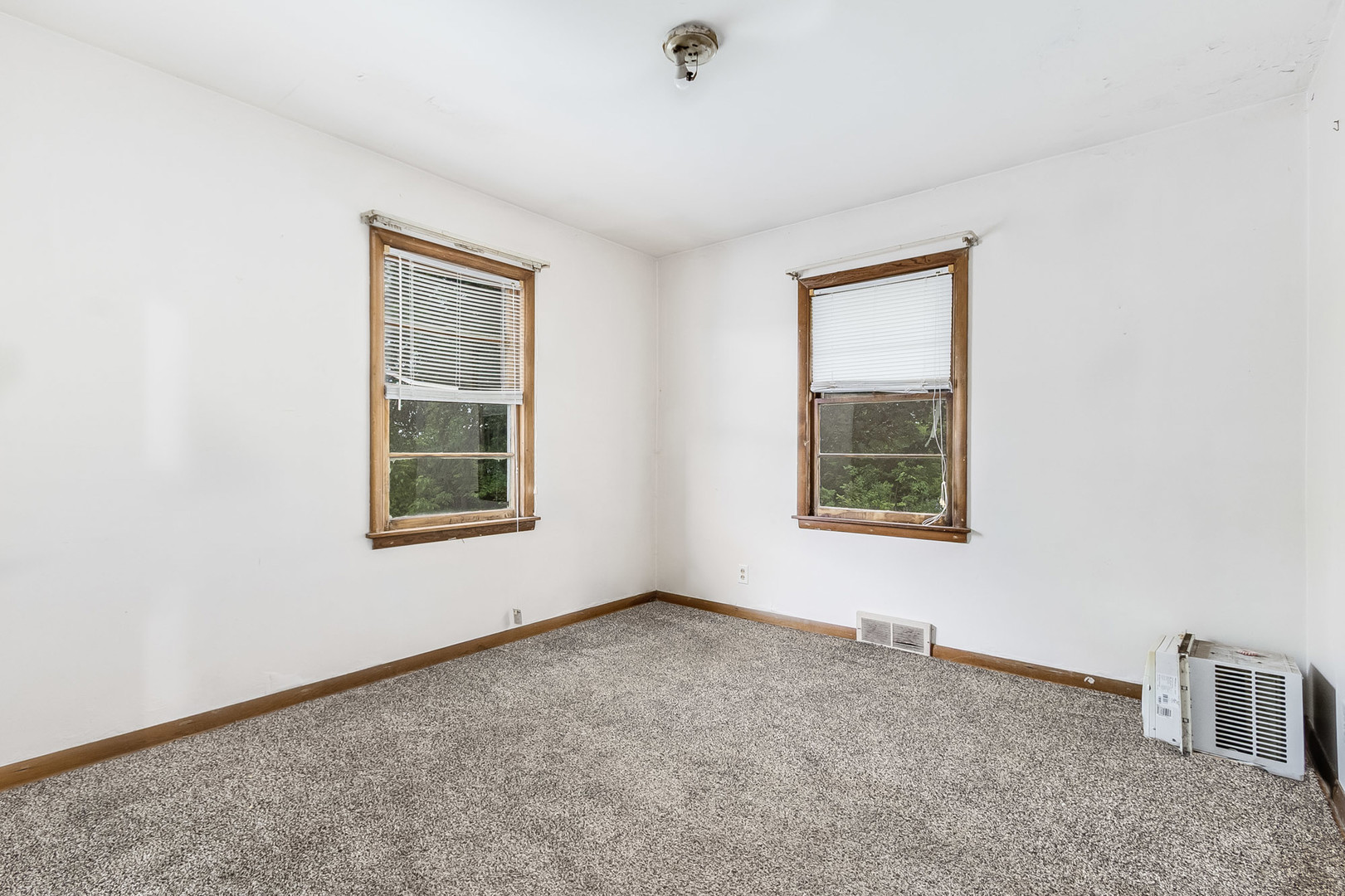 906 Georgia Street, Joliet, IL 60435