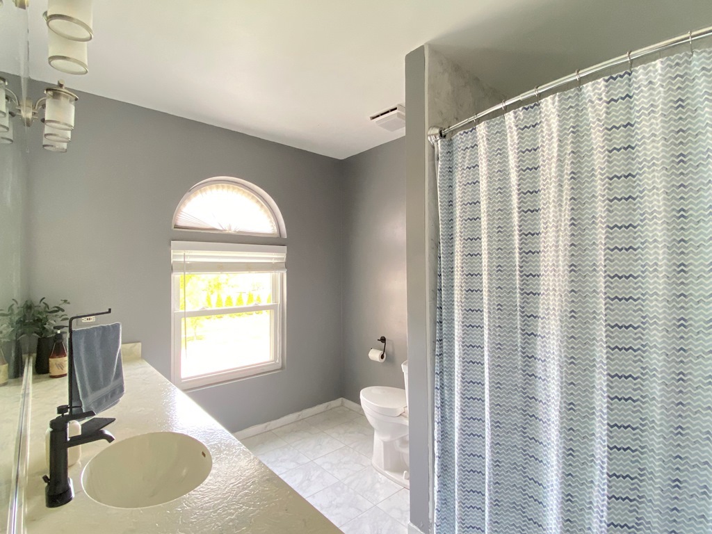 1073 Georgian Place #1073, Bartlett, IL 60103