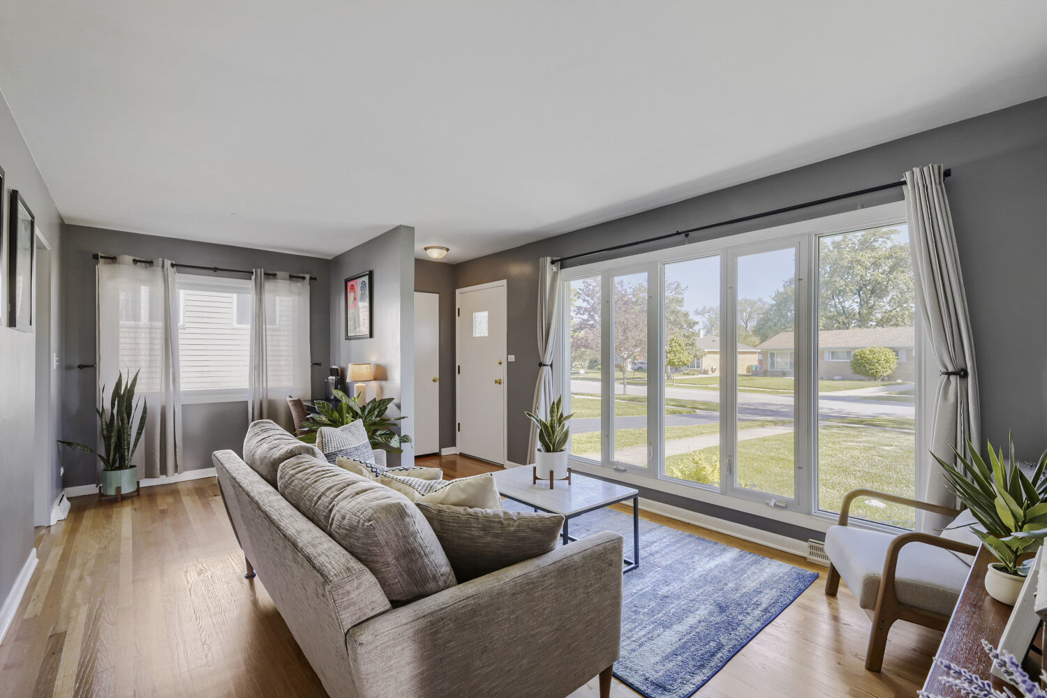 113 E Central Avenue, Lombard, IL 60148