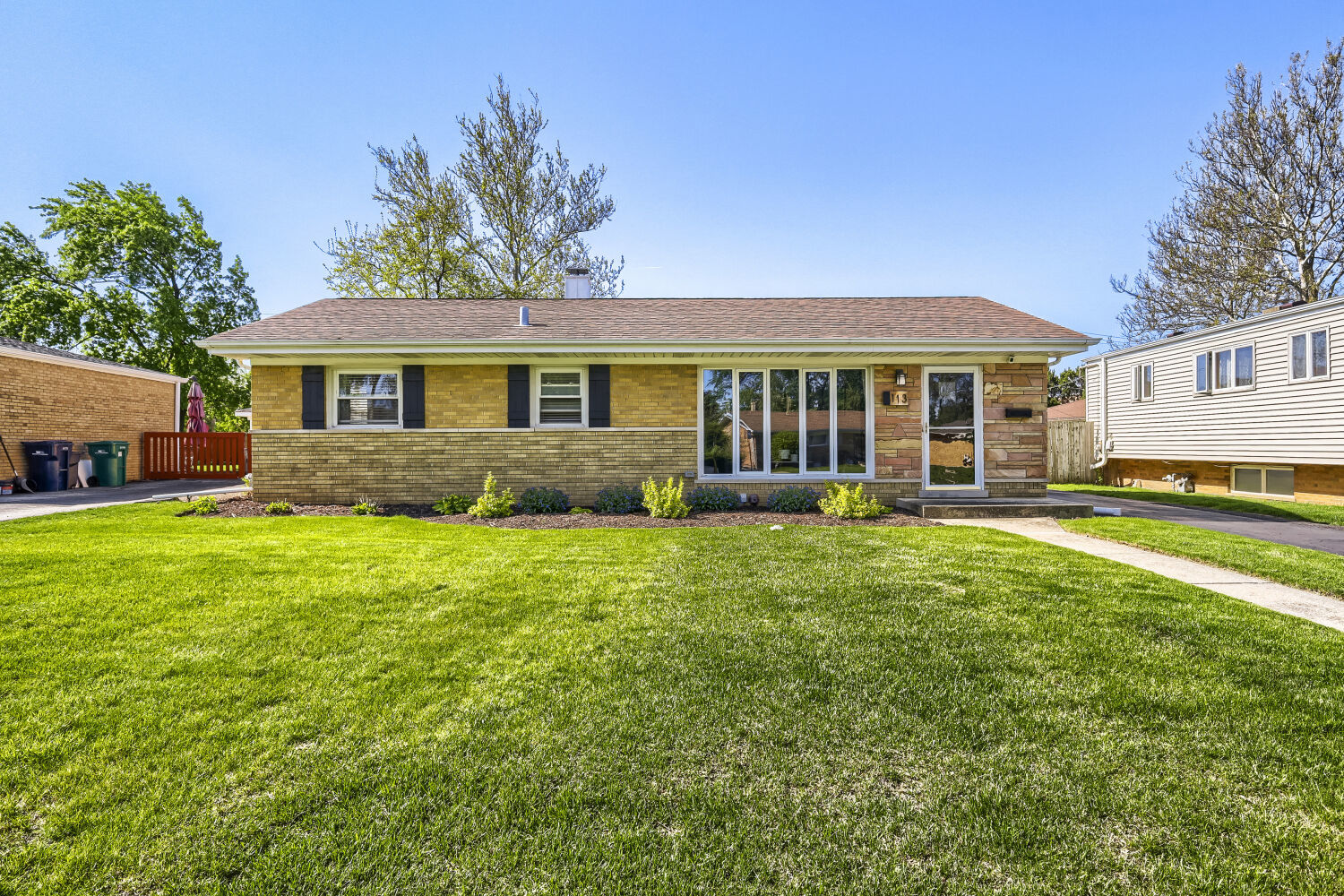 113 E Central Avenue, Lombard, IL 60148