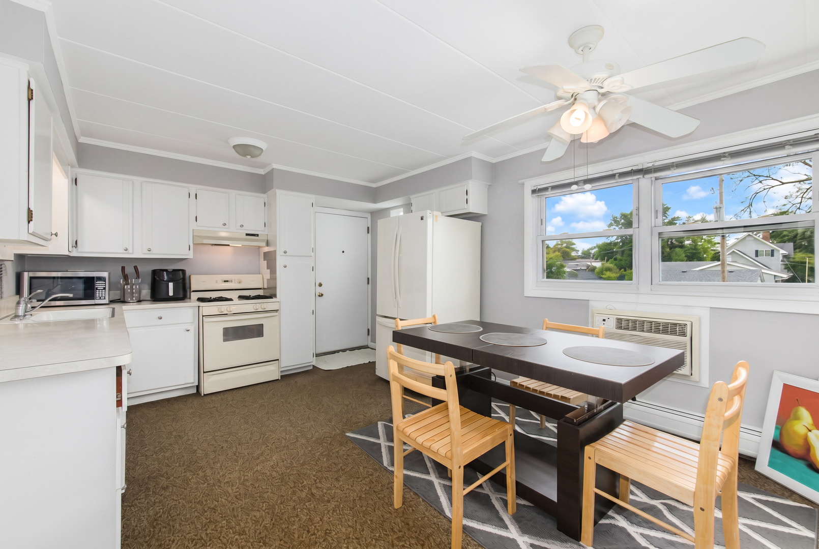 6126 S Kensington Avenue #C, Countryside, IL 60525