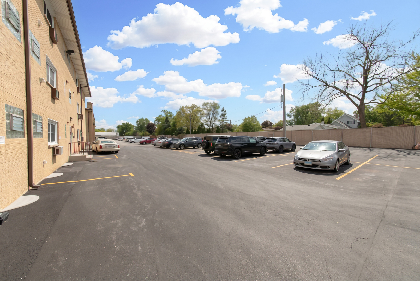 6126 S Kensington Avenue #C, Countryside, IL 60525
