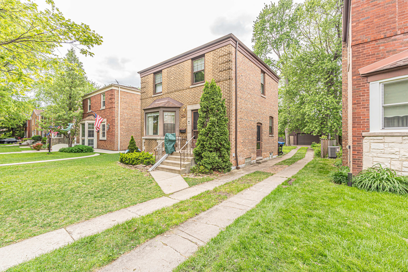 9932 S Maplewood Avenue, Chicago, IL 60655