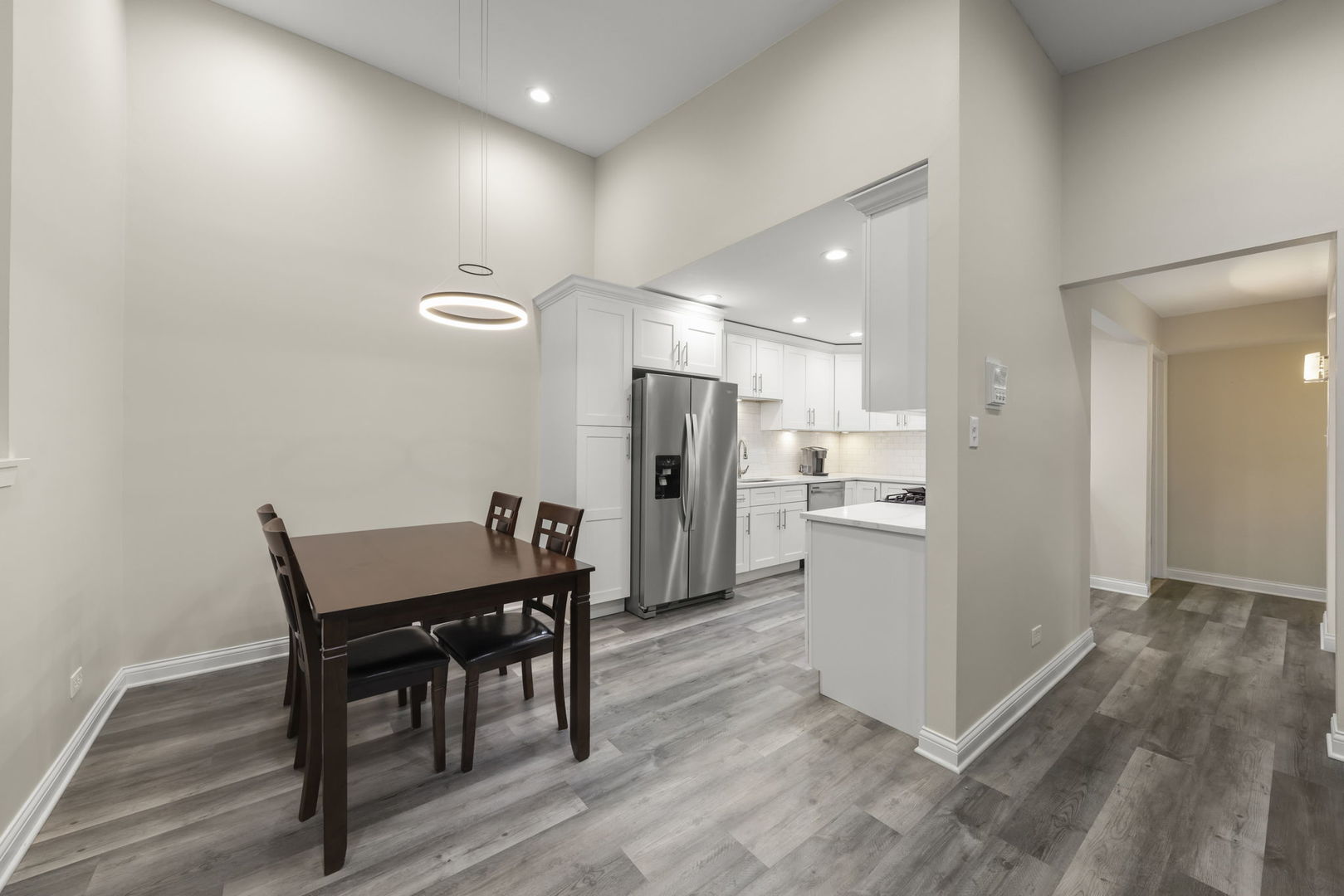 525 Cumnor Road #306, Westmont, IL 60559