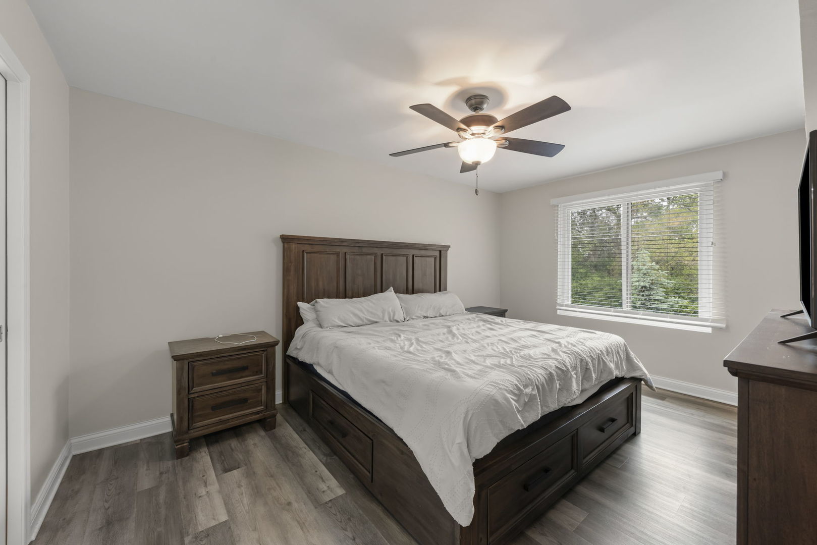525 Cumnor Road #306, Westmont, IL 60559