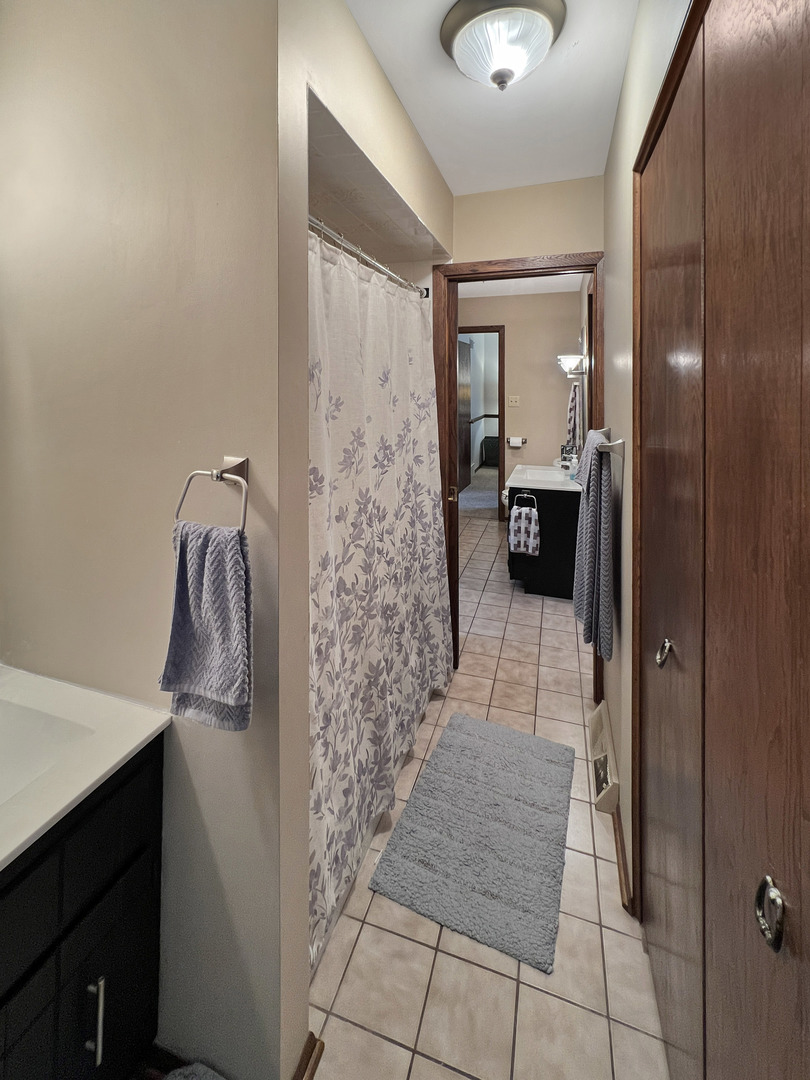 22929 Burnham Avenue, Chicago Heights, IL 60411