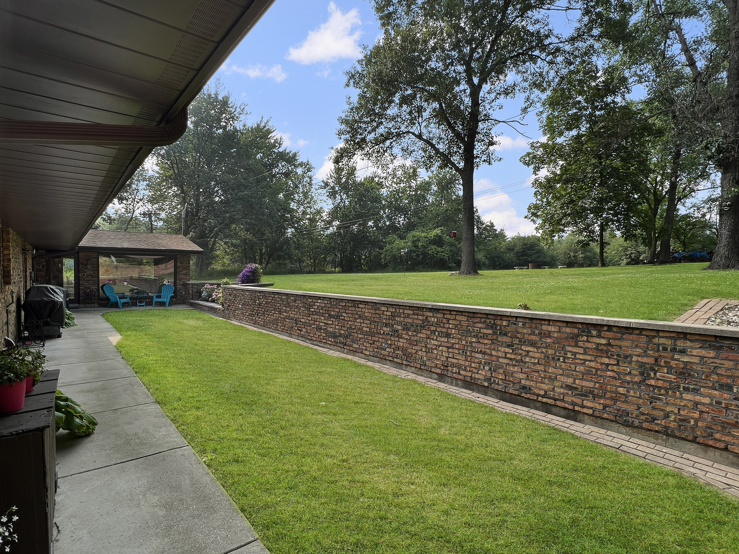 22929 Burnham Avenue, Chicago Heights, IL 60411