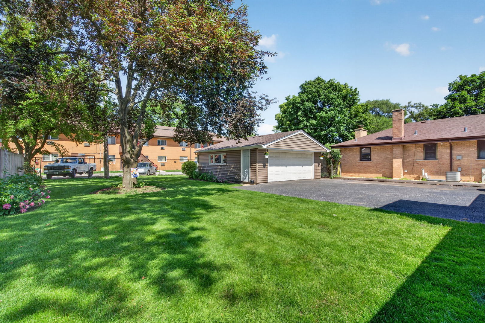 11006 Oxford Avenue, Chicago Ridge, IL 60415