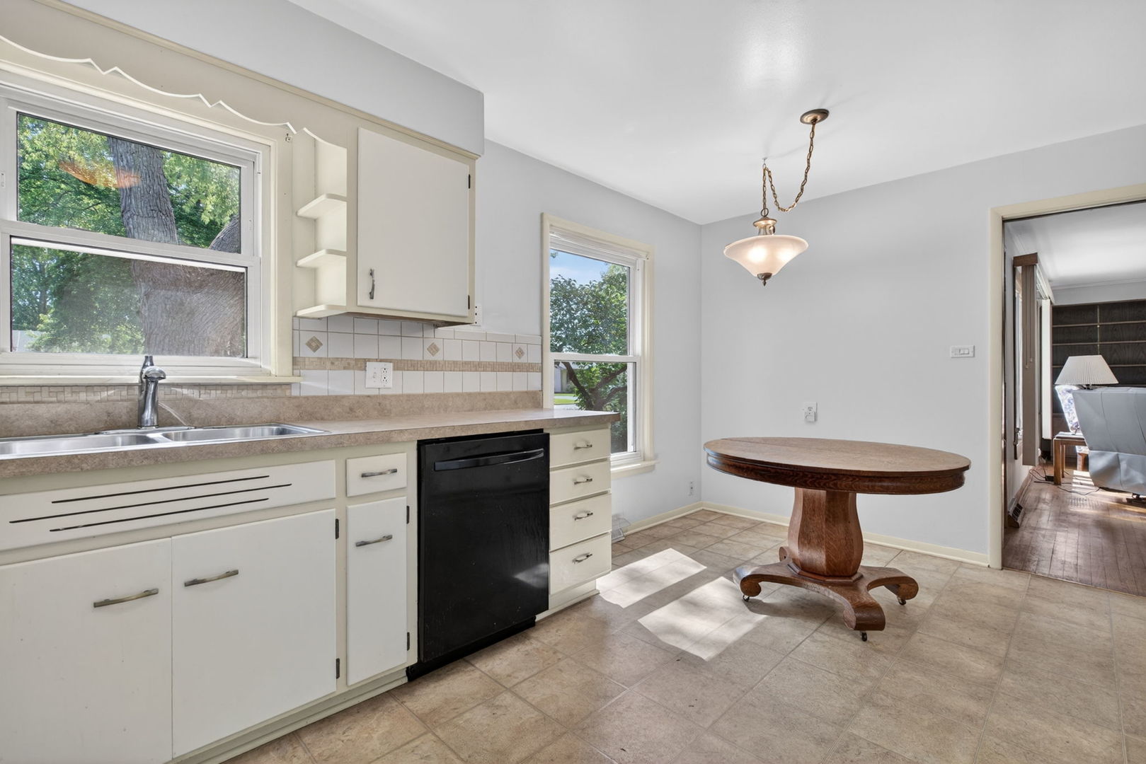 11006 Oxford Avenue, Chicago Ridge, IL 60415