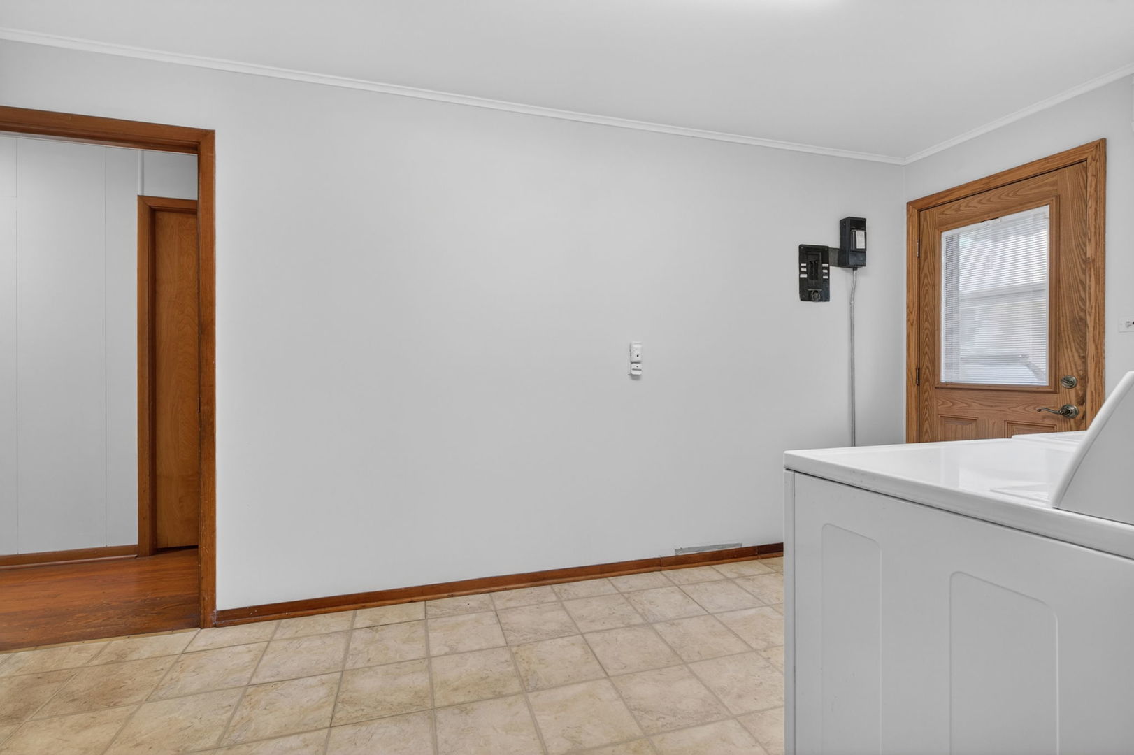 11006 Oxford Avenue, Chicago Ridge, IL 60415