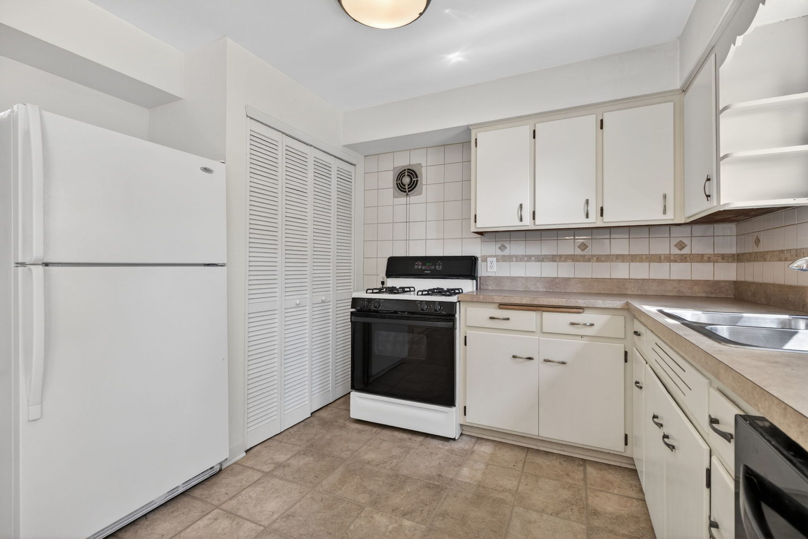 11006 Oxford Avenue, Chicago Ridge, IL 60415