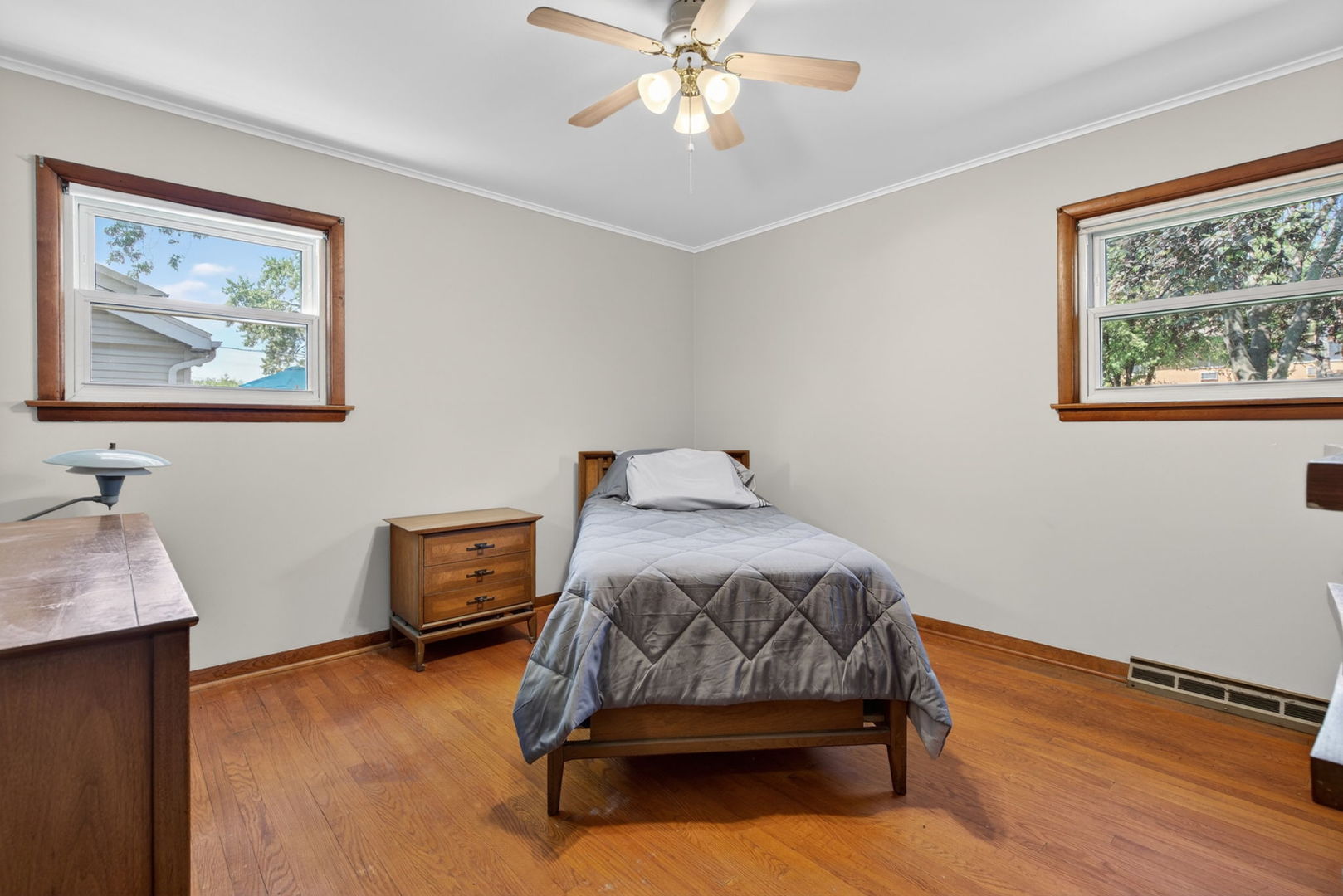 11006 Oxford Avenue, Chicago Ridge, IL 60415