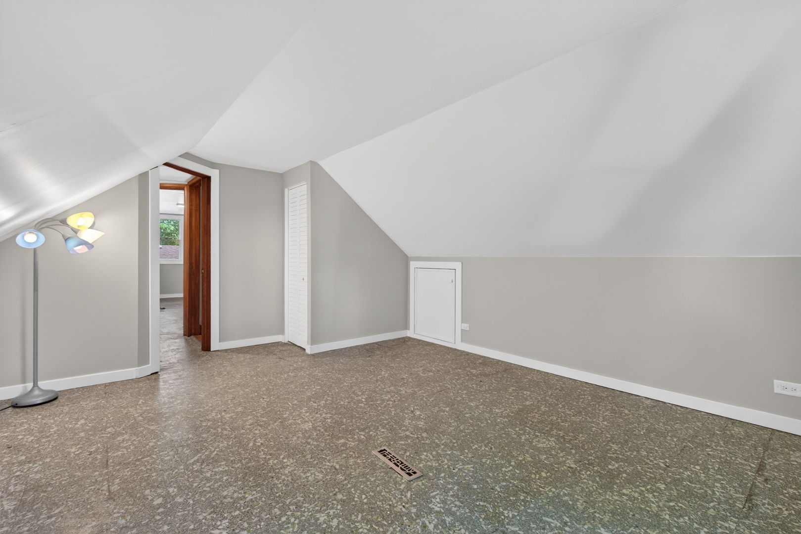 11006 Oxford Avenue, Chicago Ridge, IL 60415