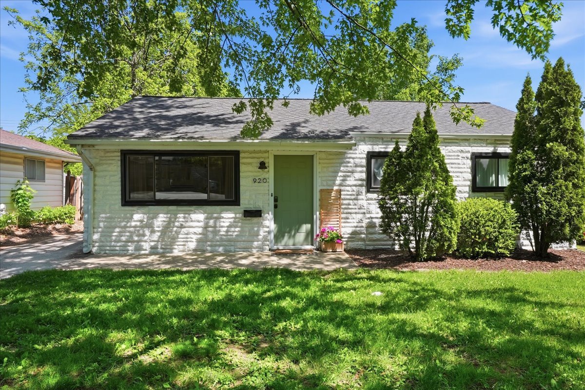 920 N Fell Avenue, Normal, IL 61761