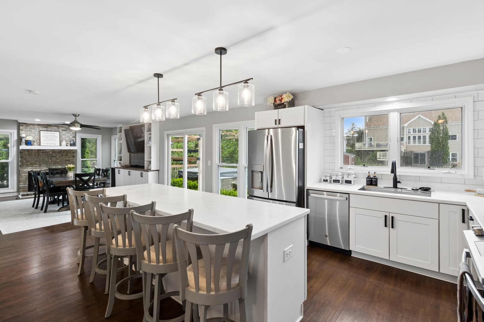 721 Ambria Drive, Mundelein, IL 60060