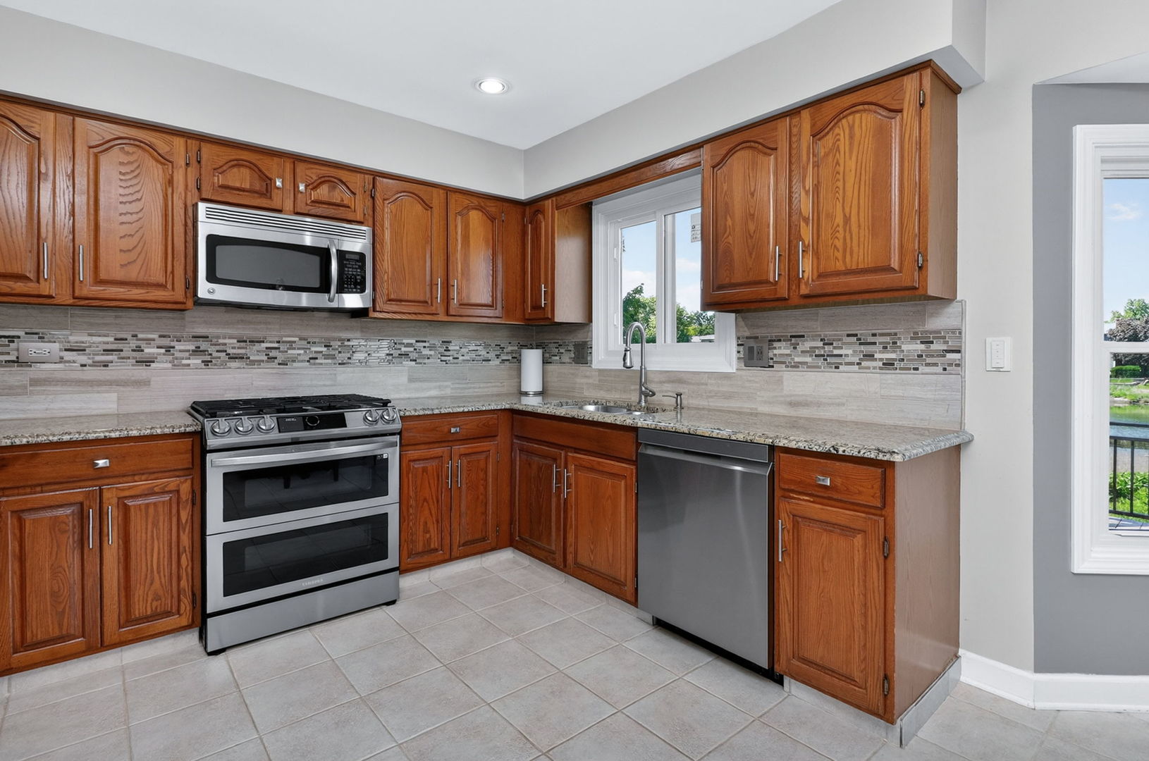 1110 VALLEY VIEW Drive, Downers Grove, IL 60516
