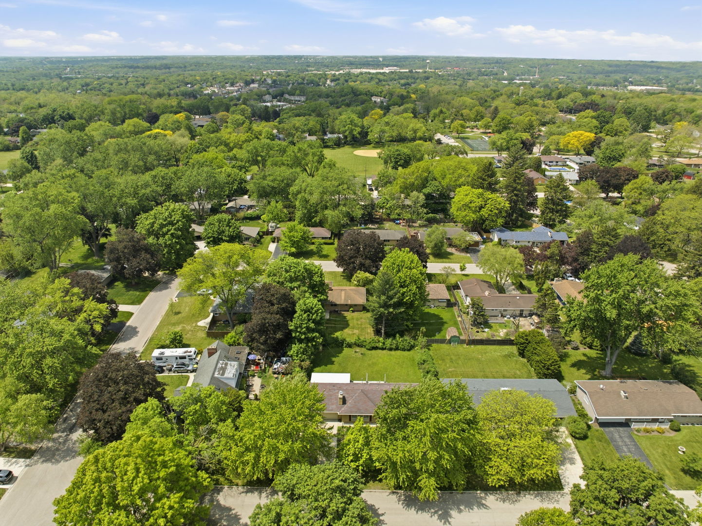 152 Crestwood Drive, East Dundee, IL 60118