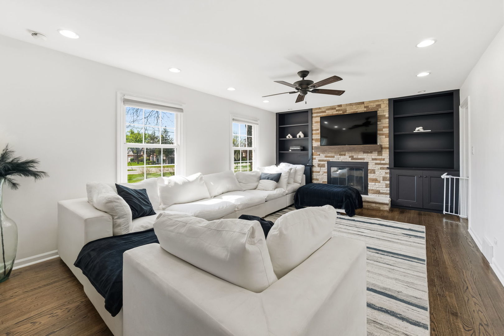S611 Cedar Avenue, Elmhurst, IL 60126
