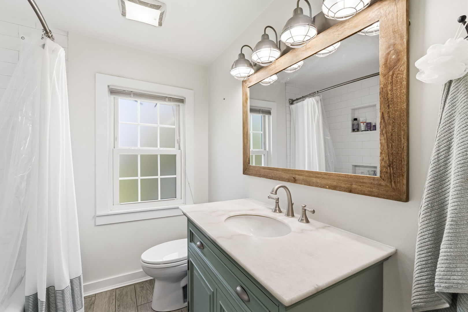 S611 Cedar Avenue, Elmhurst, IL 60126