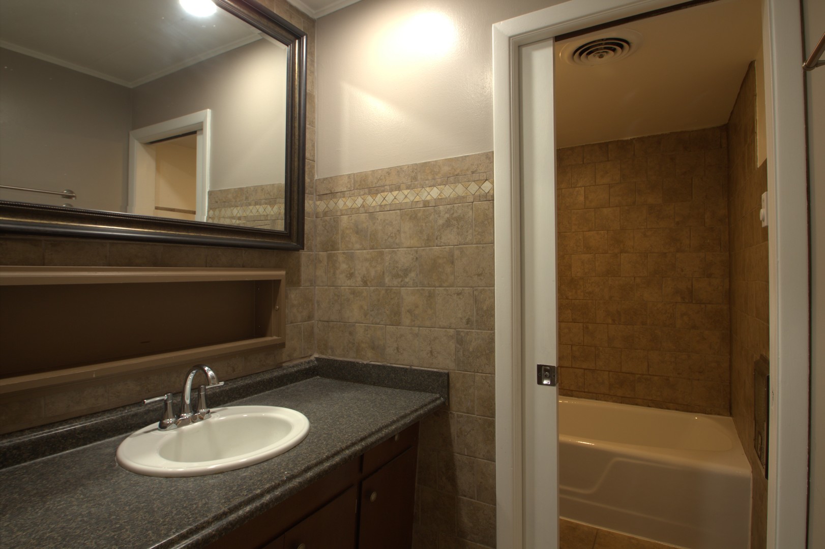 4755 W 101st Street #101, Oak Lawn, IL 60453