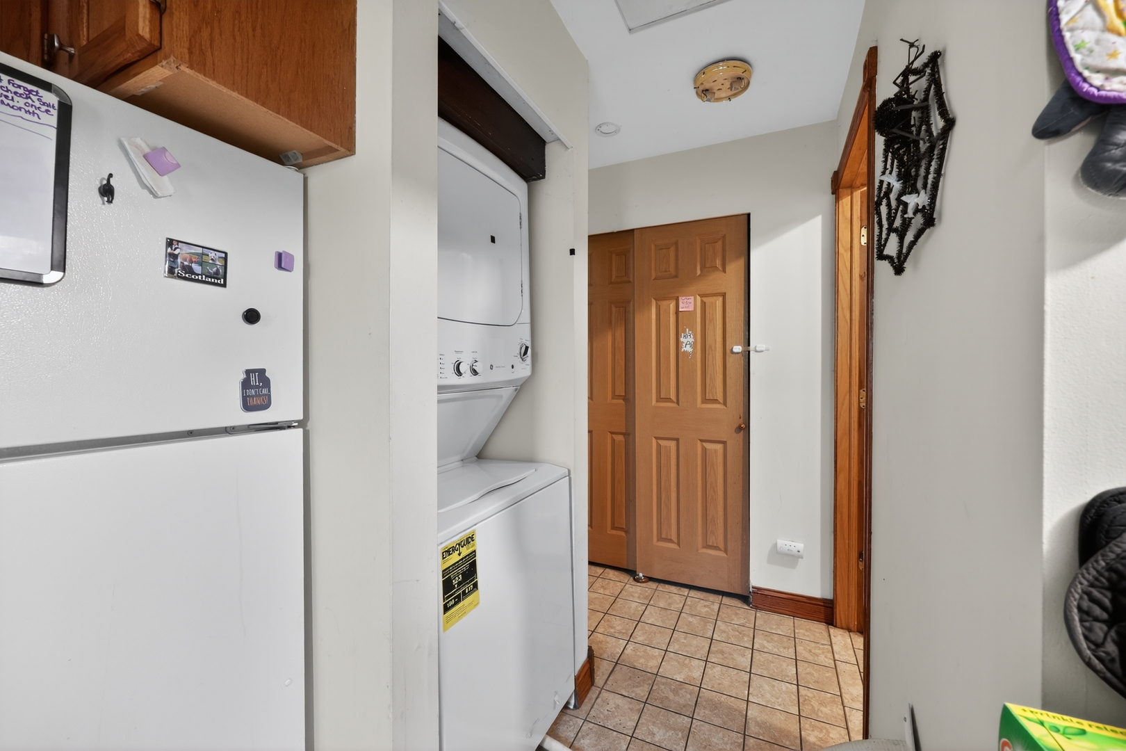 110 W Valley View Drive, McHenry, IL 60051