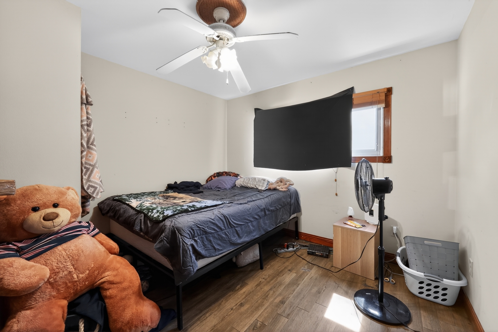 110 W Valley View Drive, McHenry, IL 60051