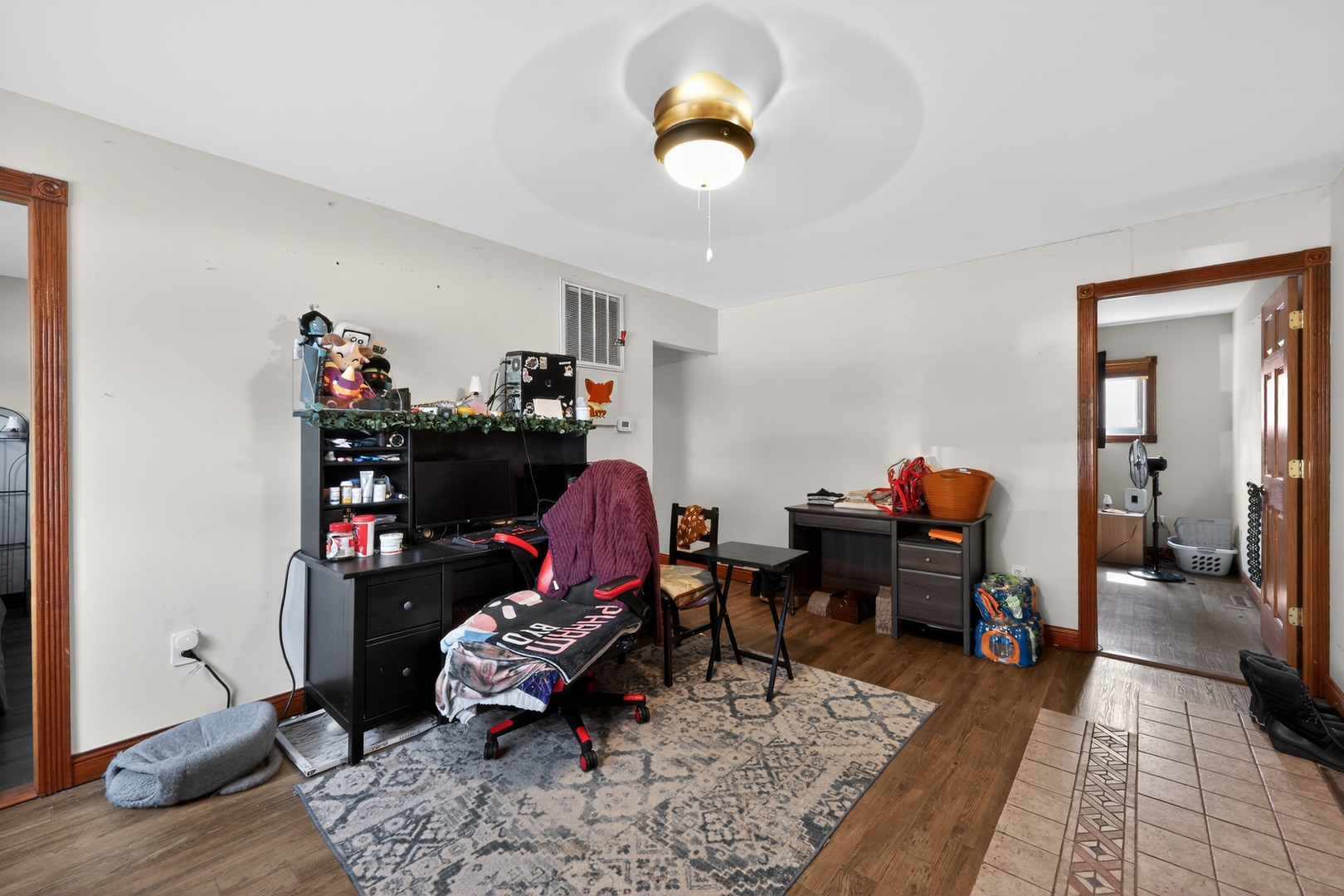 110 W Valley View Drive, McHenry, IL 60051